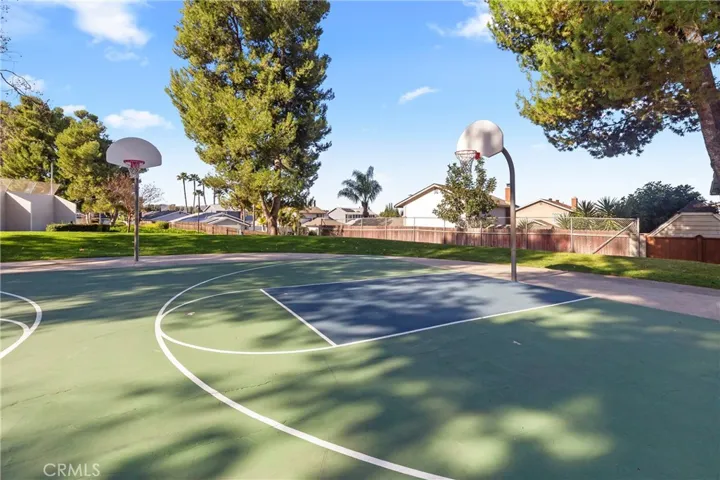 Basketball Court - Mountain View Park