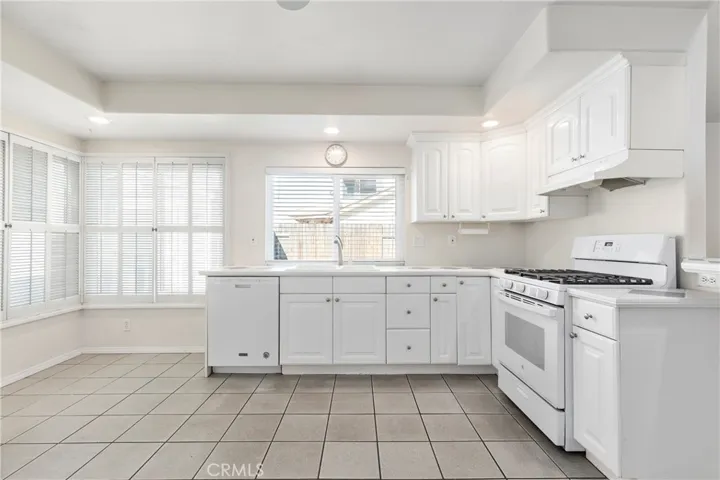 Family style kitchen