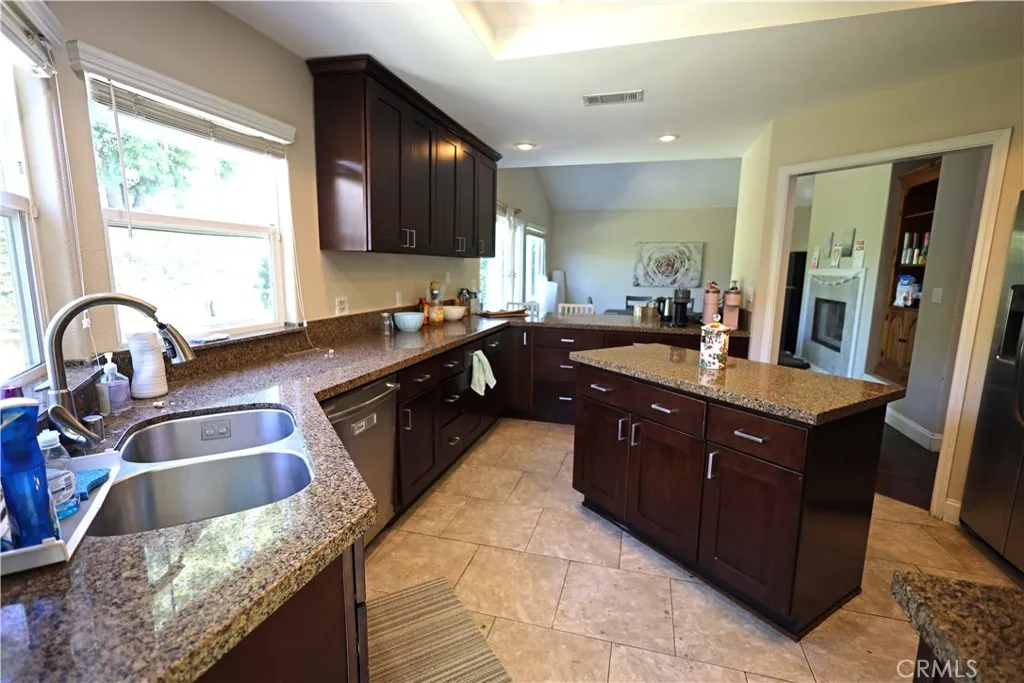 365 N Magnolia, Orange, California 92866 home-pic-24