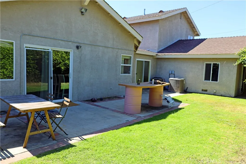 365 N Magnolia, Orange, California 92866 home-pic-61