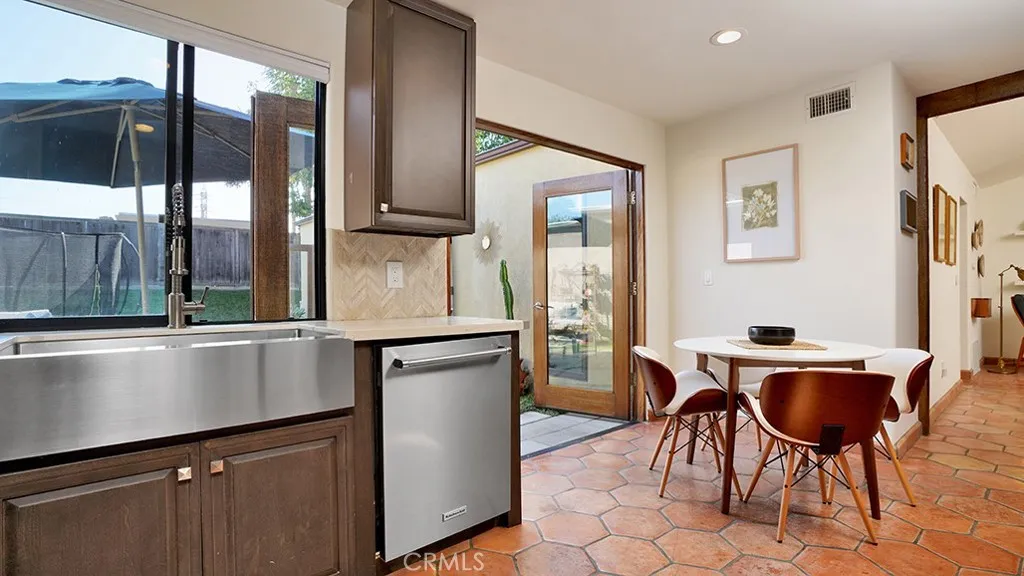 26672 Calle Lorenzo, San Juan Capistrano, California 92675 home-pic-9