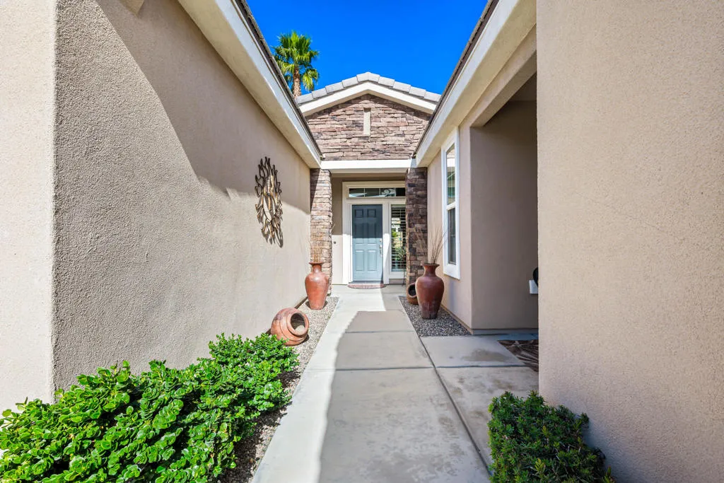 81820 Golden Star Way, La Quinta, California 92253 home-pic-12