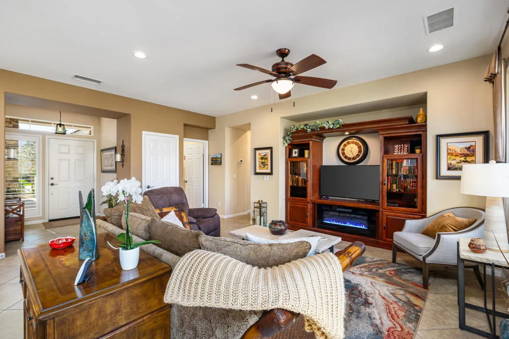 81820 Golden Star Way, La Quinta, California 92253 home-pic-18