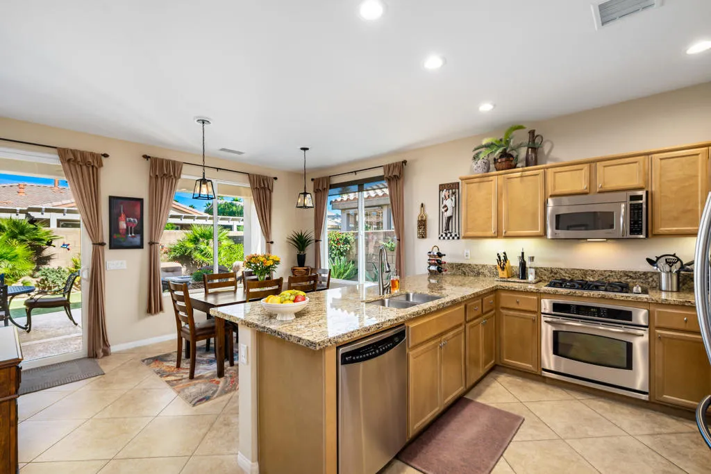 81820 Golden Star Way, La Quinta, California 92253 home-pic-24