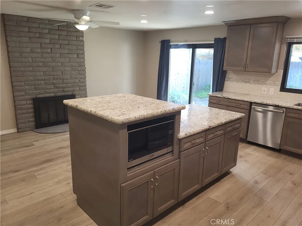 4545 N Meridian, Fresno, California 93726 home-pic-6