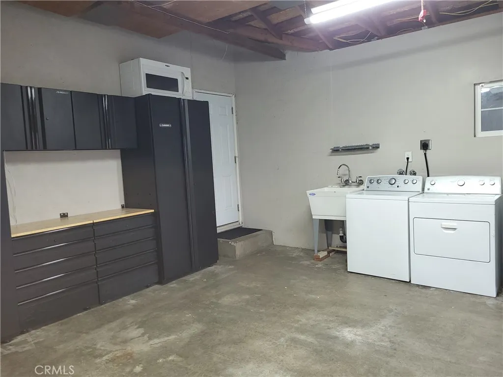 4545 N Meridian, Fresno, California 93726 home-pic-16
