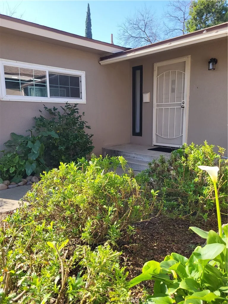 4545 N Meridian, Fresno, California 93726 home-pic-2