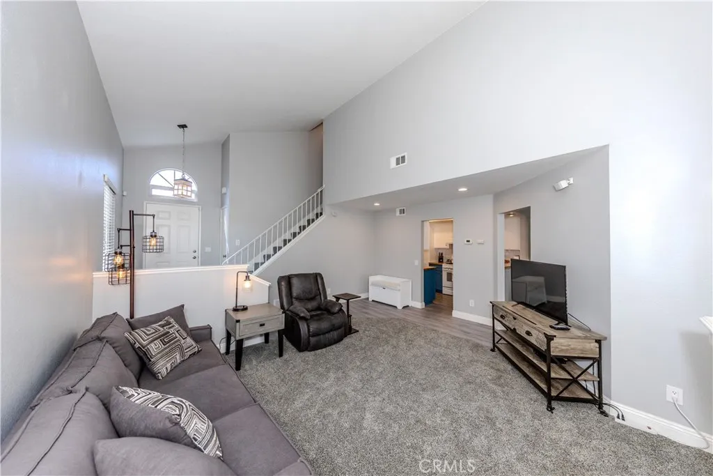 6766 Foxcroft, Chino, California 91710 home-pic-5
