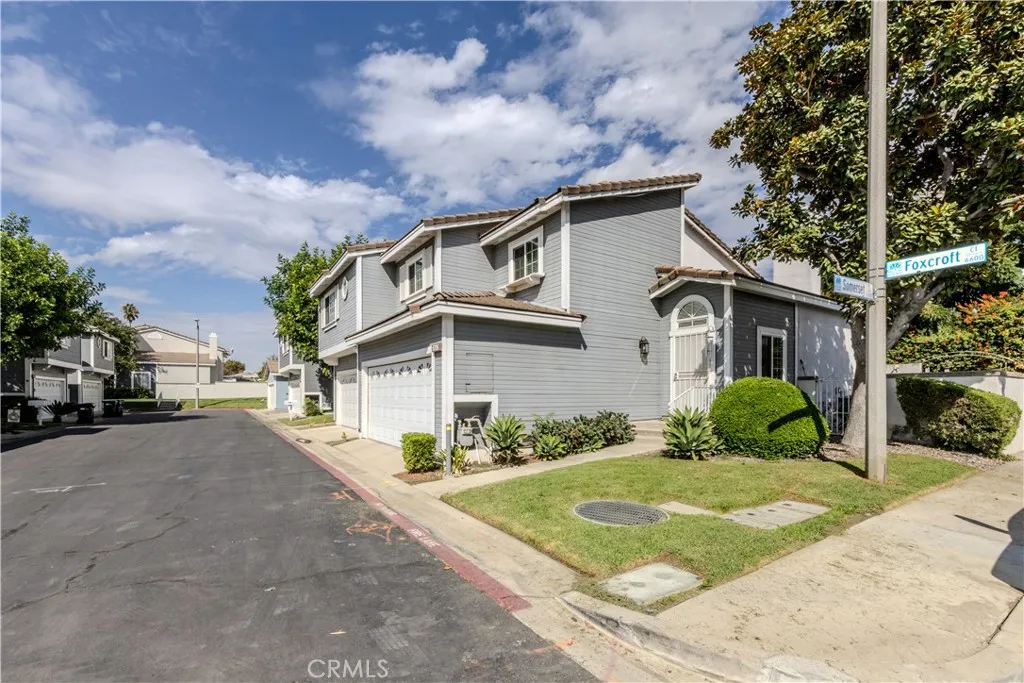 6766 Foxcroft, Chino, California 91710 home-pic-32