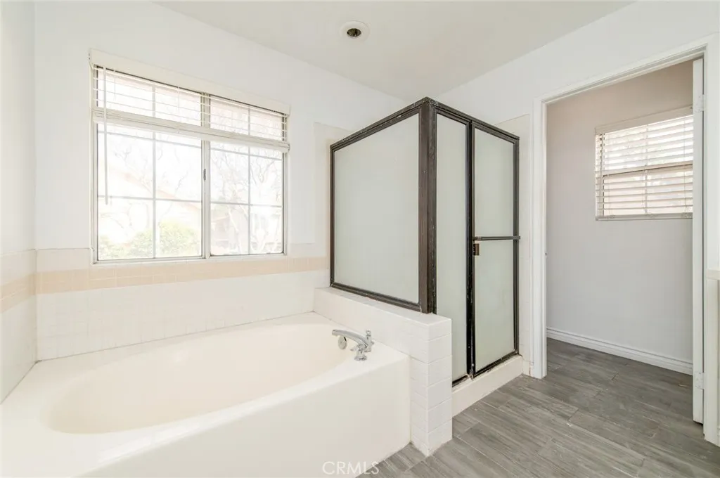 7915 Ocean, Fontana, California 92336 home-pic-32