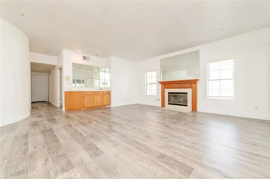 7915 Ocean, Fontana, California 92336 home-pic-10