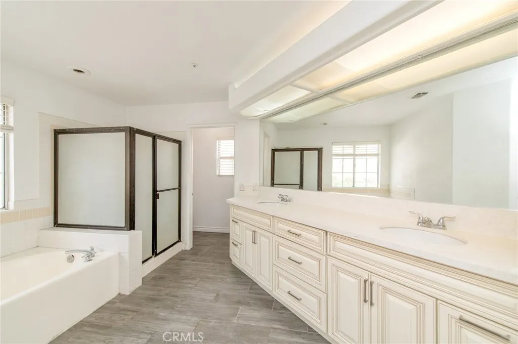 7915 Ocean, Fontana, California 92336 home-pic-31