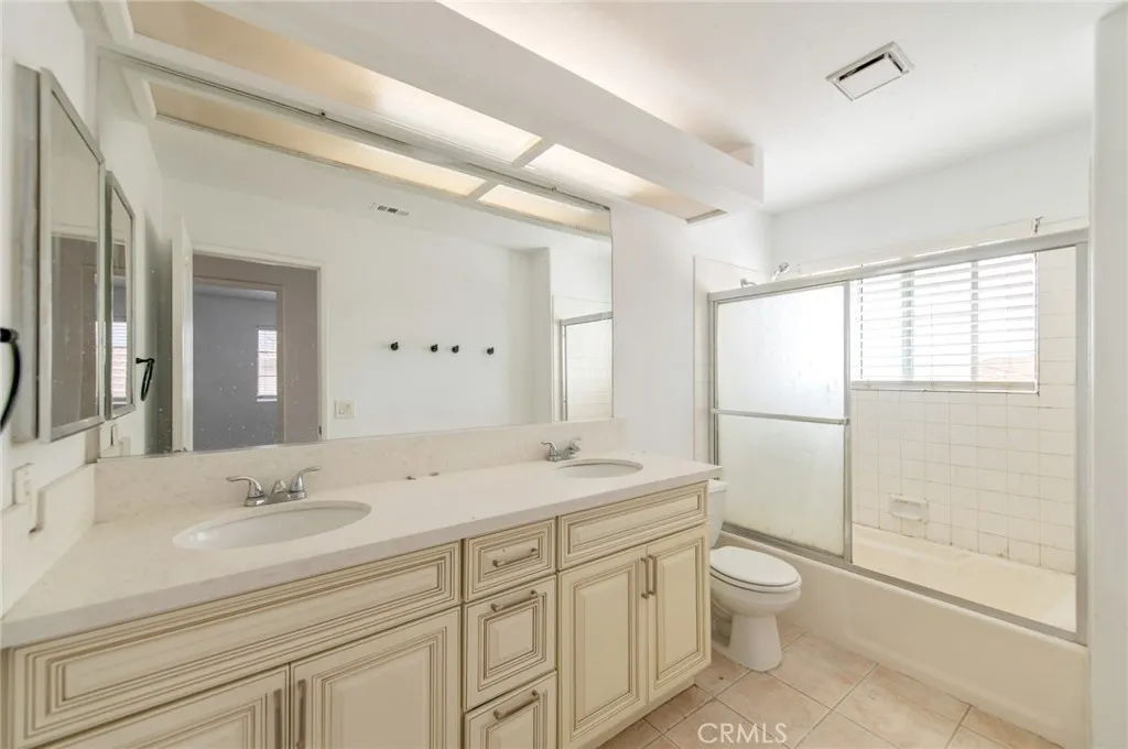 7915 Ocean, Fontana, California 92336 home-pic-25
