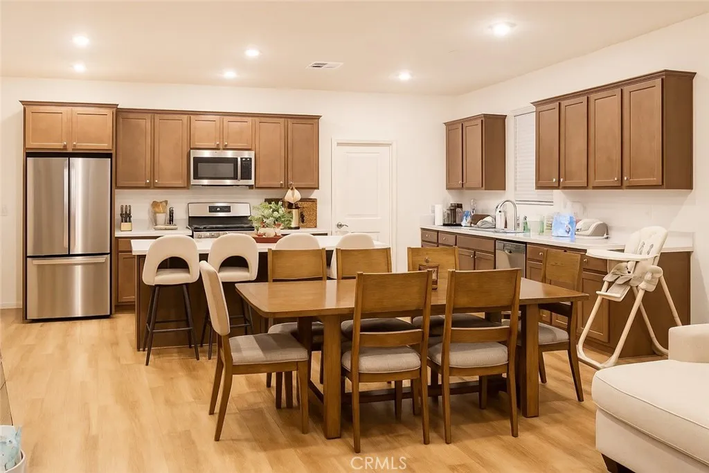 5130 Larkspur, Banning, California 92220 home-pic-2