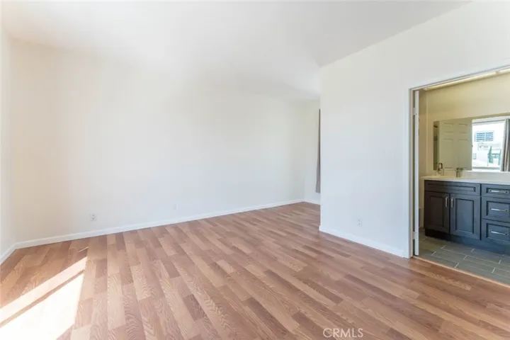 Master Bedroom & Bathroom
