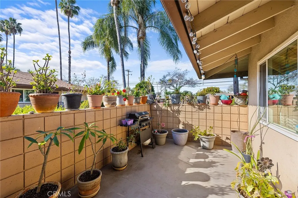 1740 E Commonwealth Avenue 101, Fullerton, California 92831 home-pic-29