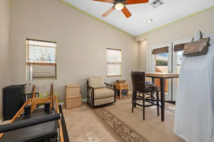 27_11986233_185918_185918-EI-127