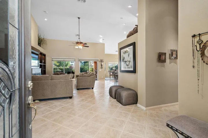 10_11986216_185918_185918-EI-110