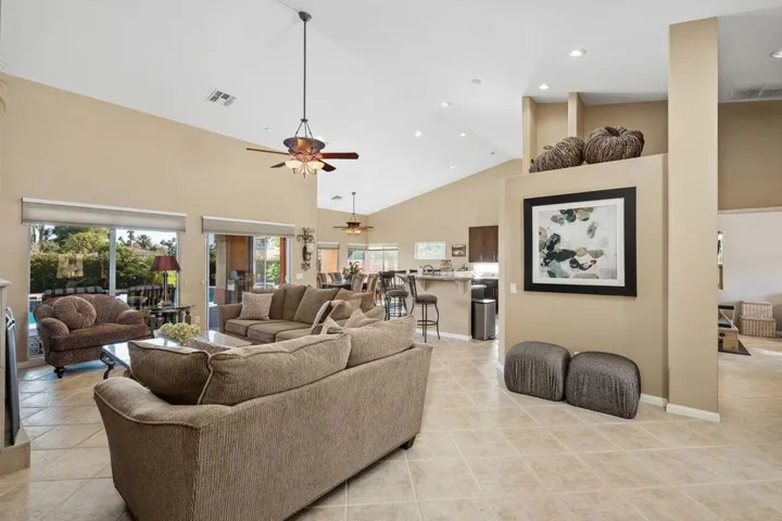 17_11986223_185918_185918-EI-117