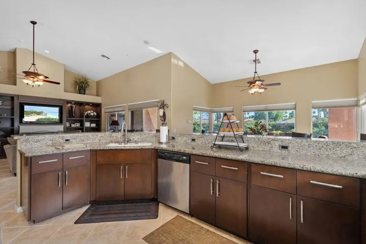 22_11986228_185918_185918-EI-122