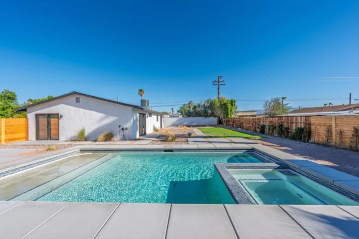 2600 N Chuperosa Road, Palm Springs, California 92262
