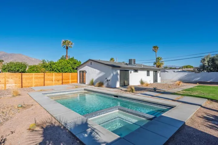 2600 N Chuperosa Road, Palm Springs, California 92262