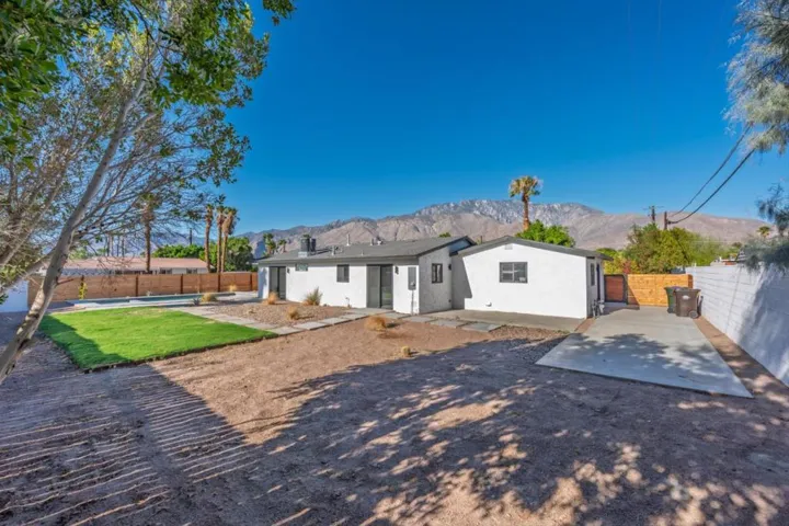 2600 N Chuperosa Road, Palm Springs, California 92262