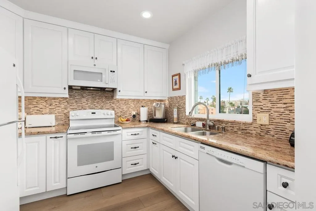 3570 1st Ave 15, San Diego, California 92103 home-pic-17