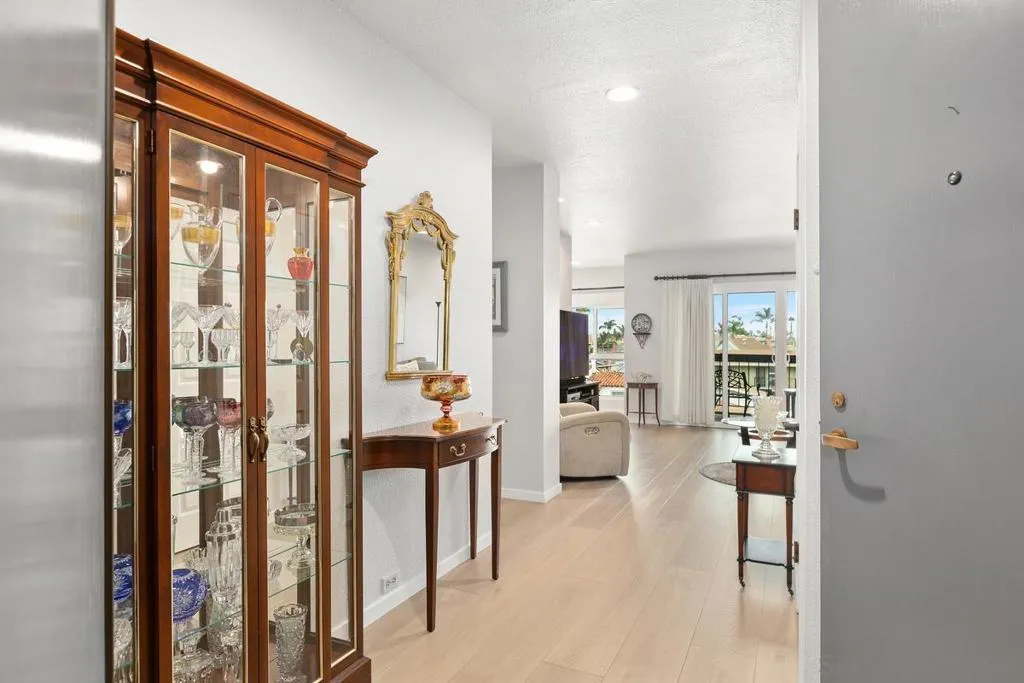 3570 1st Ave 15, San Diego, California 92103 home-pic-10