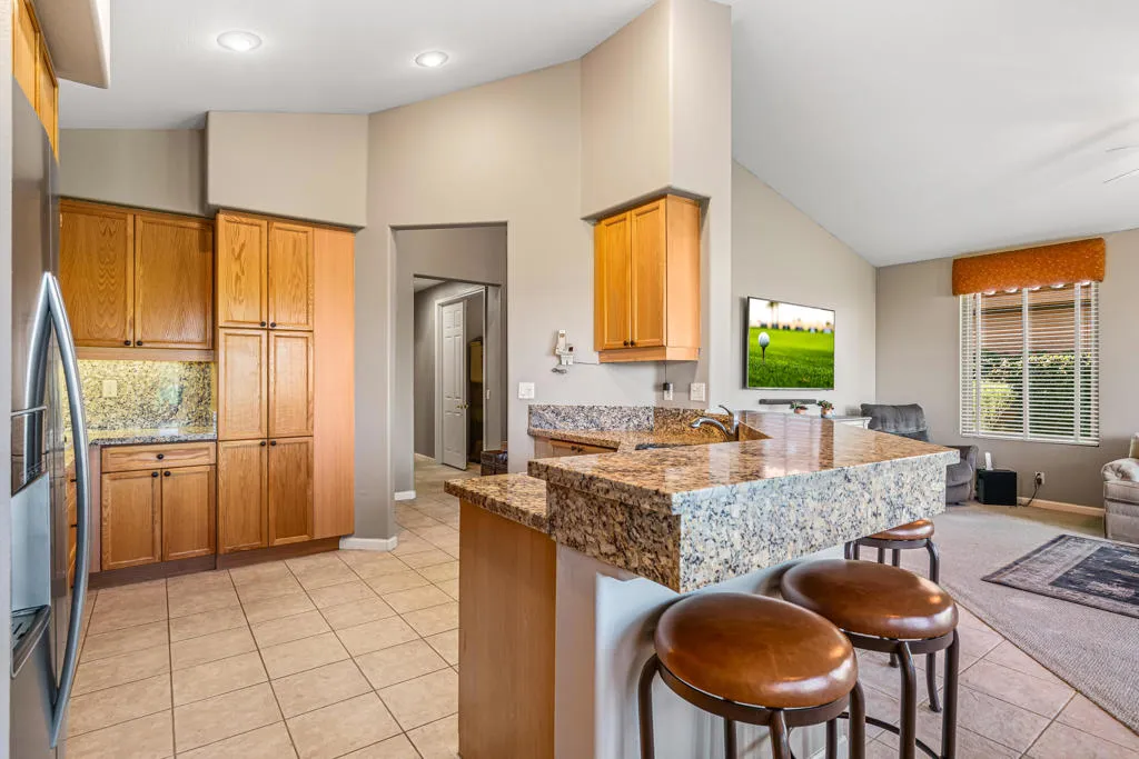 76948 Kybar Road, Palm Desert, California 92211 home-pic-17