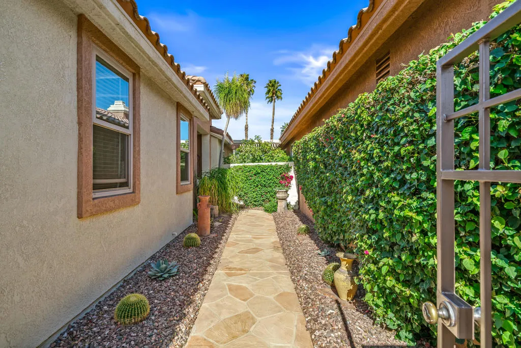 76948 Kybar Road, Palm Desert, California 92211 home-pic-6