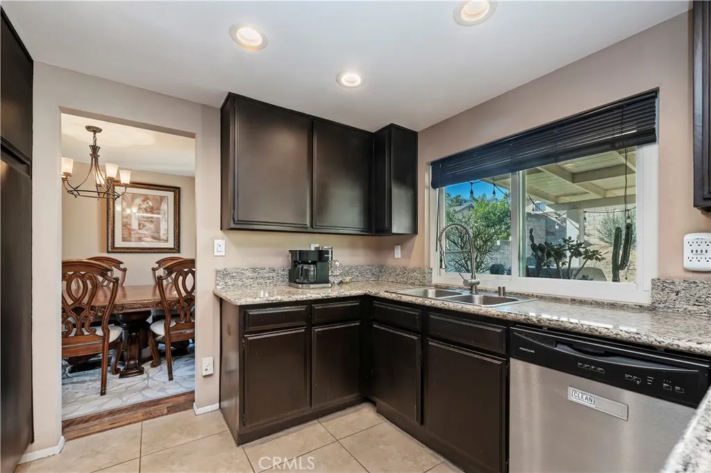 2644 S Cucamonga, Ontario, California 91761 home-pic-16