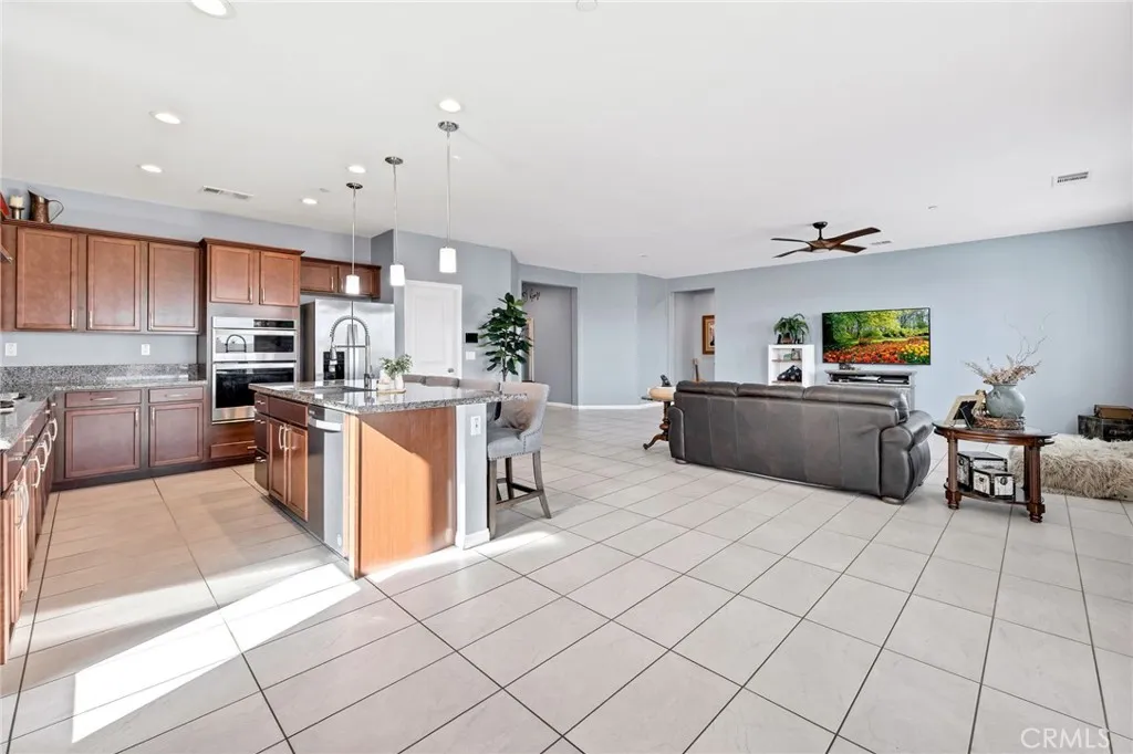 31524 Mojave Red Court, Menifee, California 92584 home-pic-14