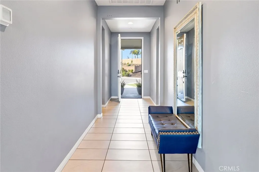 31524 Mojave Red Court, Menifee, California 92584 home-pic-5