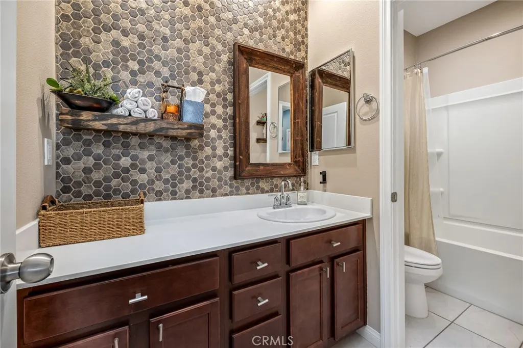 31524 Mojave Red Court, Menifee, California 92584 home-pic-26