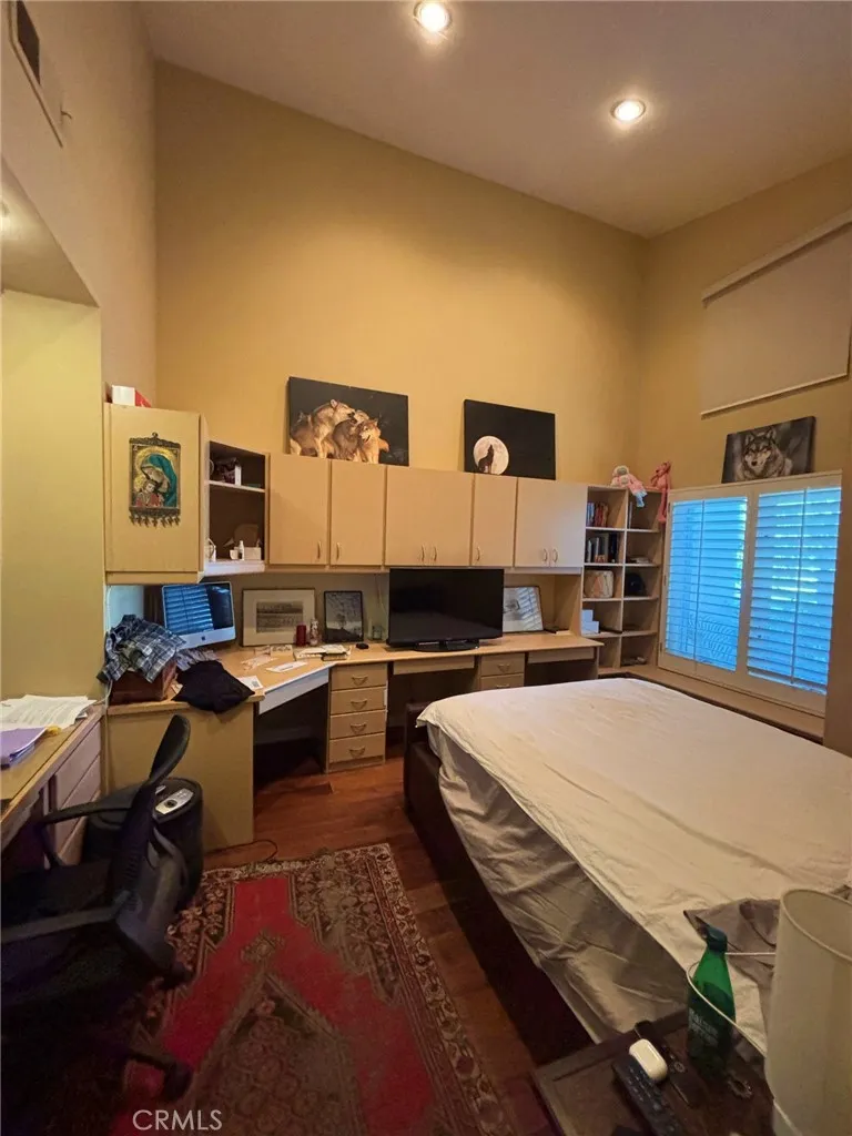715 N Lariat, Long Beach, California 90815 home-pic-13