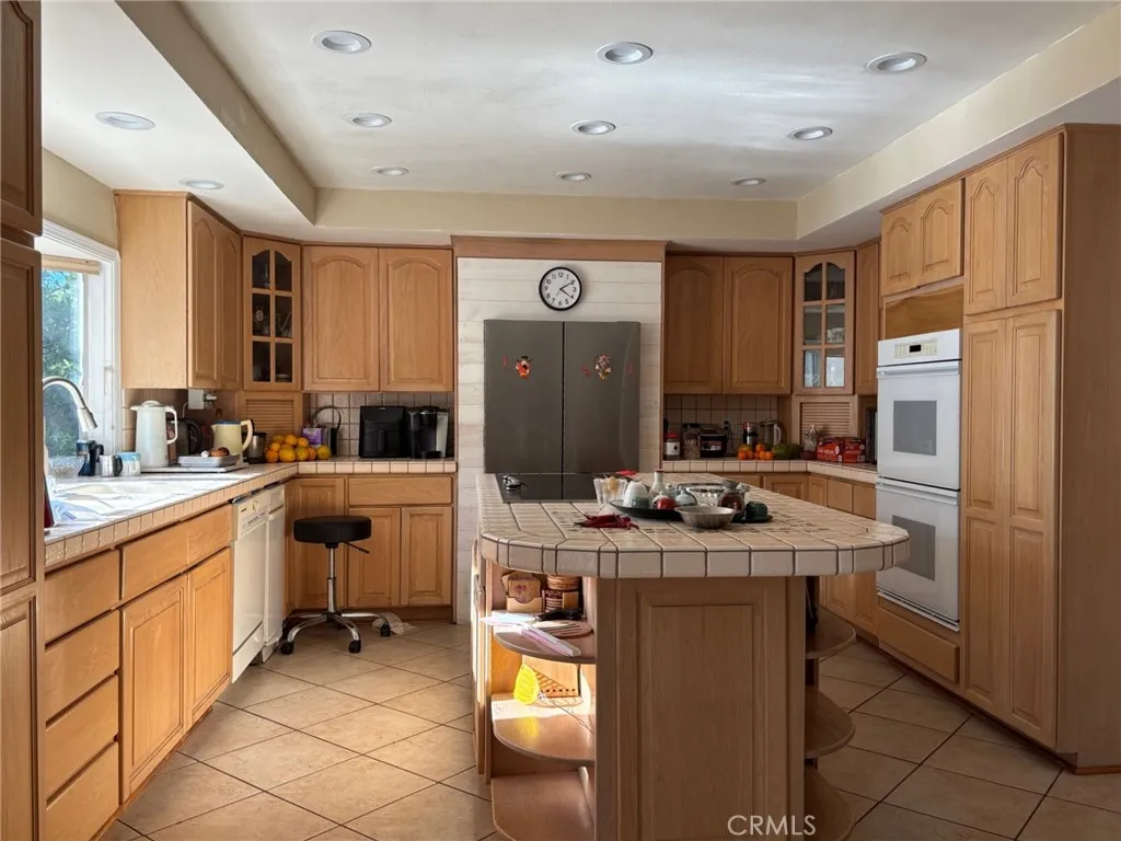 715 N Lariat, Long Beach, California 90815 home-pic-7