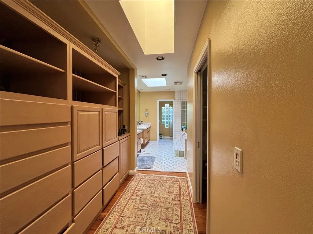 715 N Lariat, Long Beach, California 90815 home-pic-16
