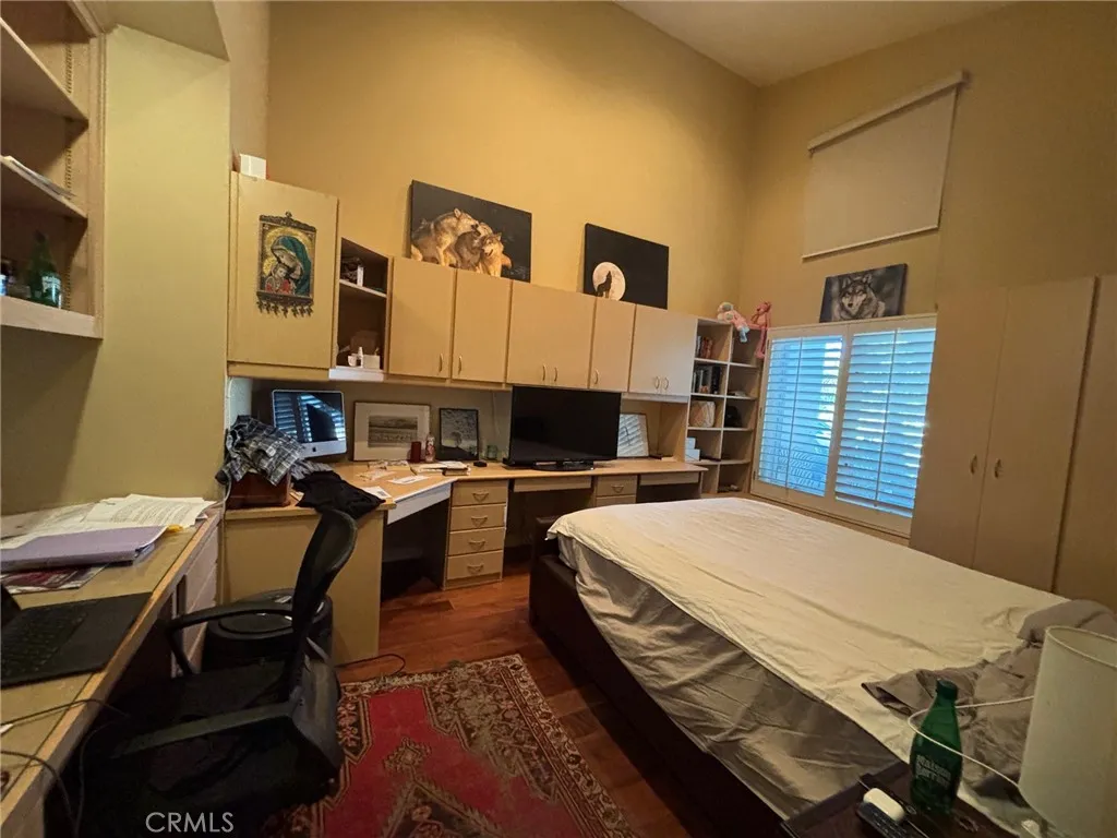 715 N Lariat, Long Beach, California 90815 home-pic-12