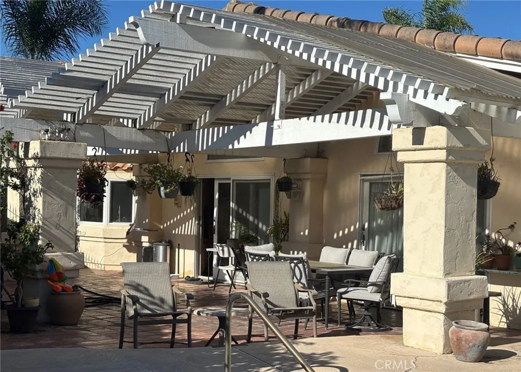 715 N Lariat, Long Beach, California 90815 home-pic-23