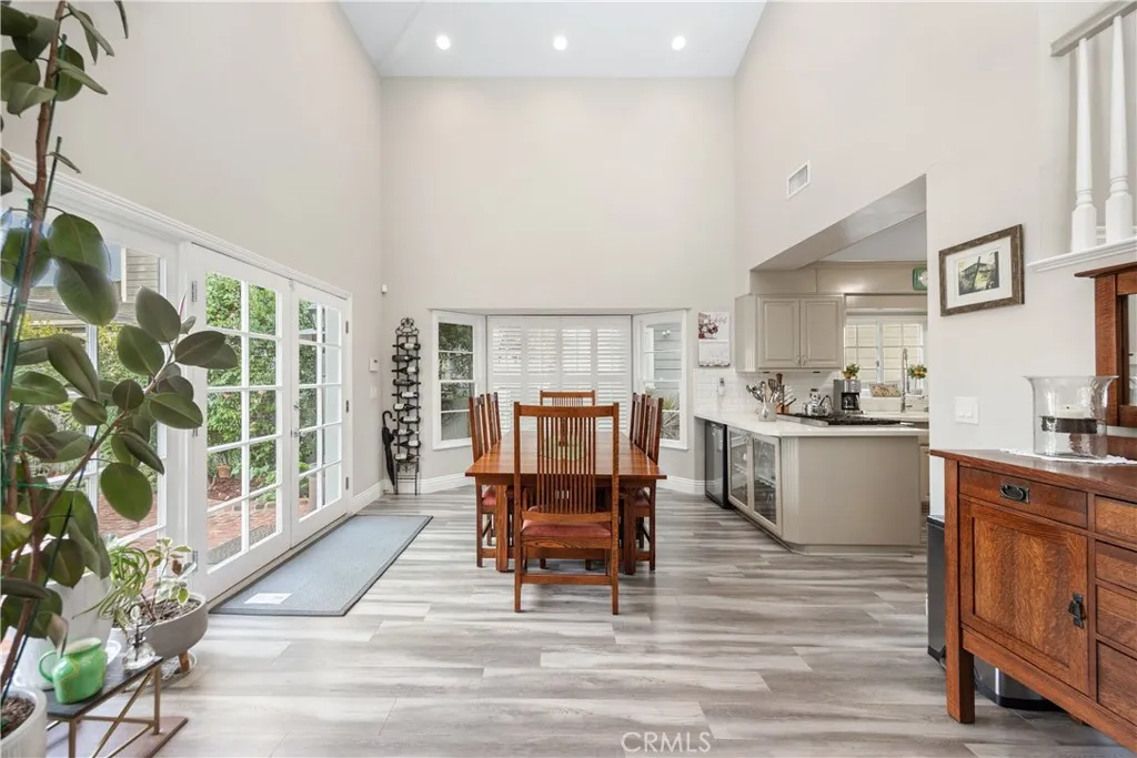 30 La Linda Drive, Long Beach, California 90807 home-pic-10