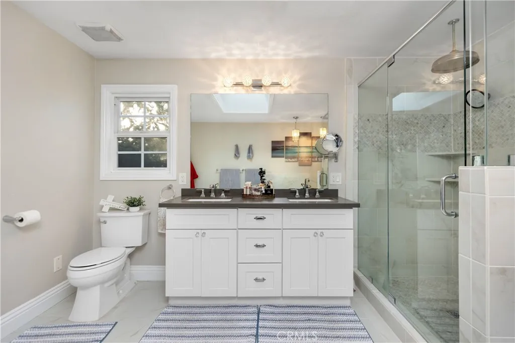 30 La Linda Drive, Long Beach, California 90807 home-pic-28