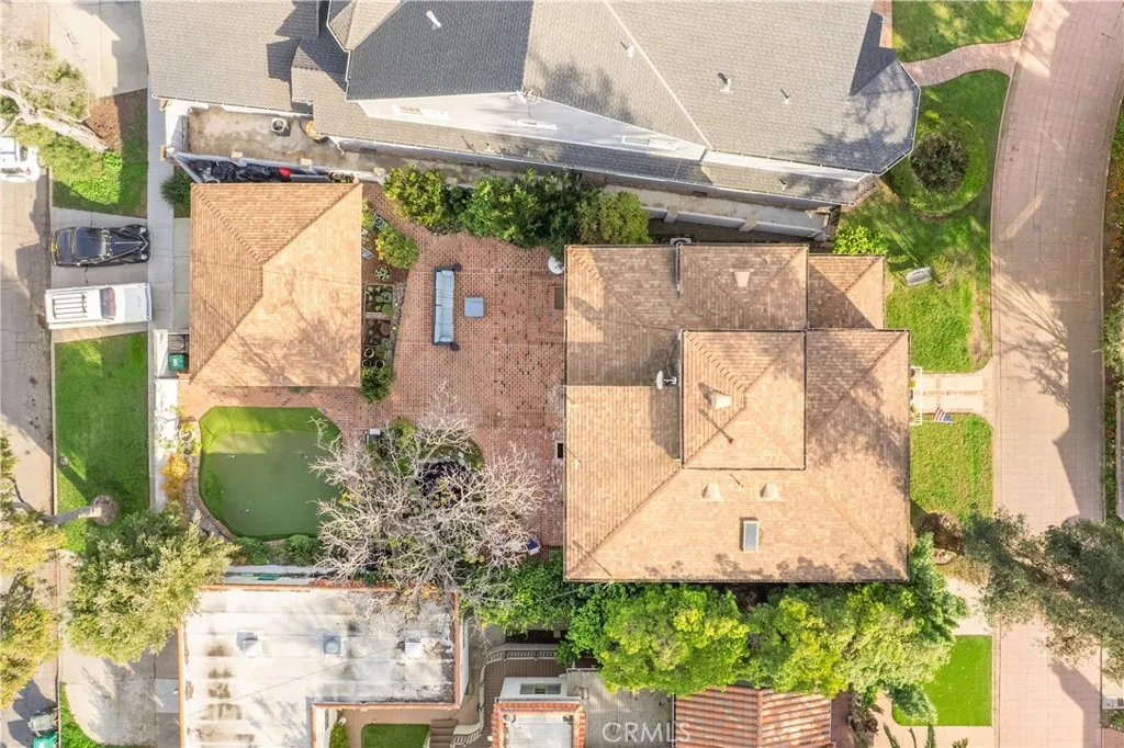 30 La Linda Drive, Long Beach, California 90807 home-pic-41