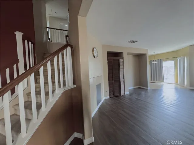 KEEPING ROOM