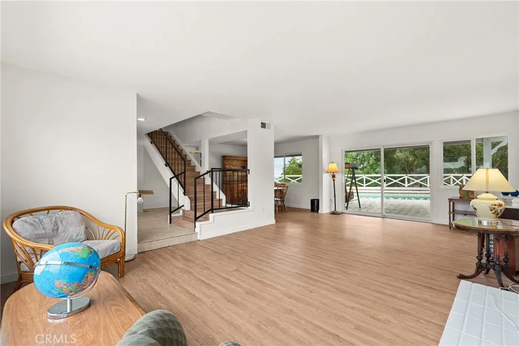 23760 Harwich Place, West Hills, California 91307 home-pic-4