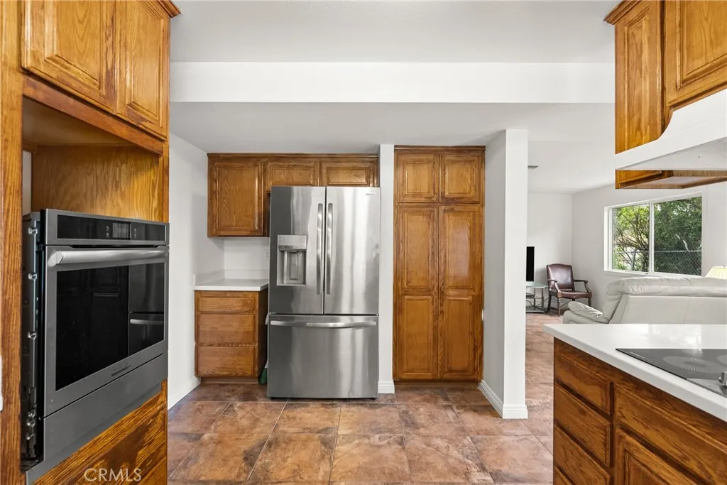 23760 Harwich Place, West Hills, California 91307 home-pic-14