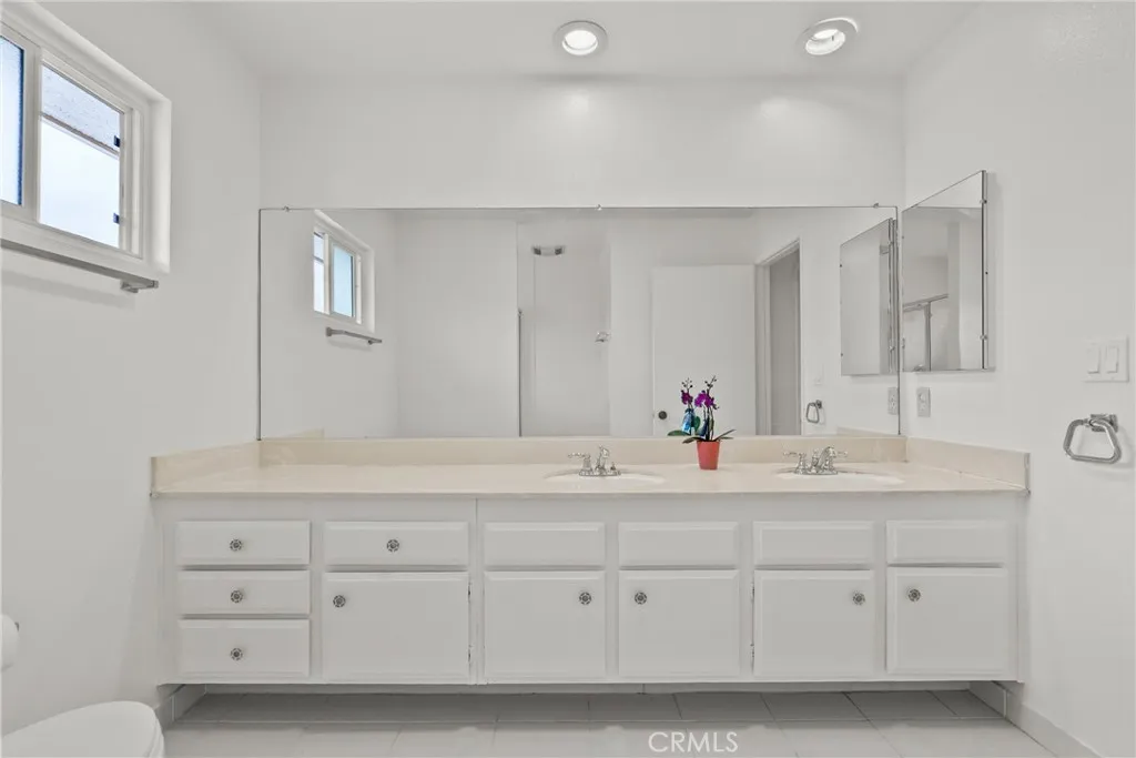 23760 Harwich Place, West Hills, California 91307 home-pic-36