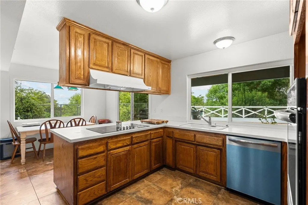 23760 Harwich Place, West Hills, California 91307 home-pic-13