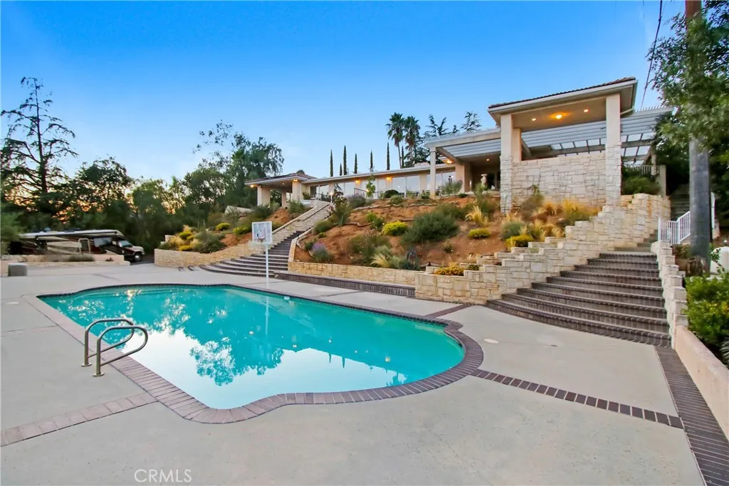 8800 Avenida Miravilla, Cherry Valley, California 92223 home-pic-47