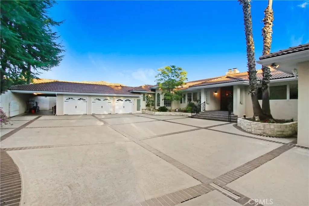 8800 Avenida Miravilla, Cherry Valley, California 92223 home-pic-51